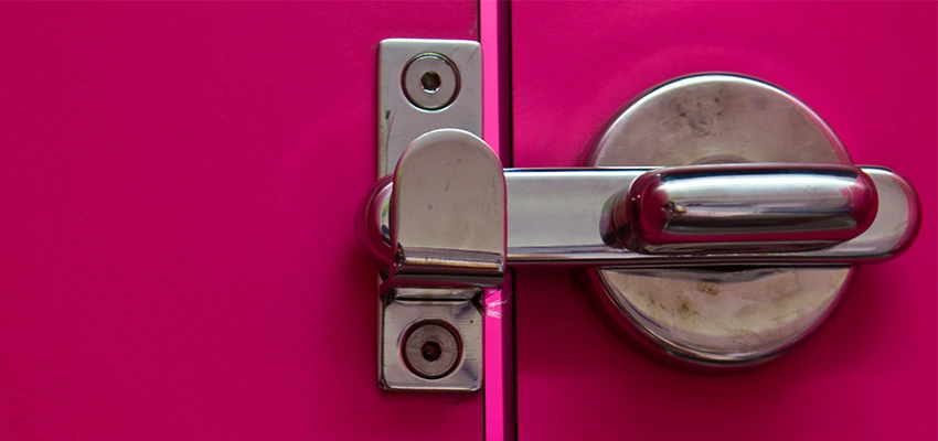 Childproof Gate Lock in Shasta Lake, California