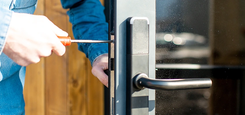 Aluminium Door Lock Replacement in Shasta Lake, California